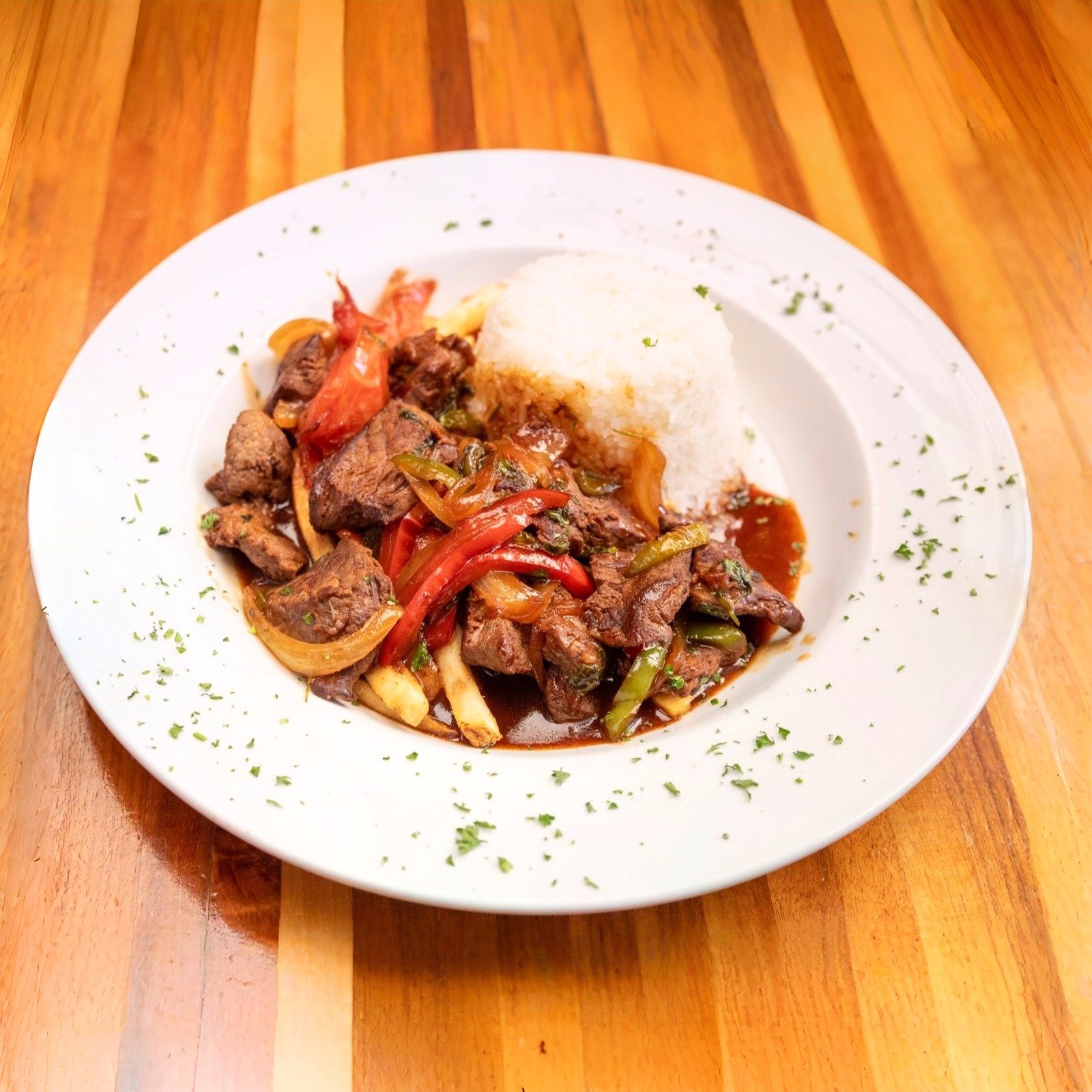 Lomo Saltado.